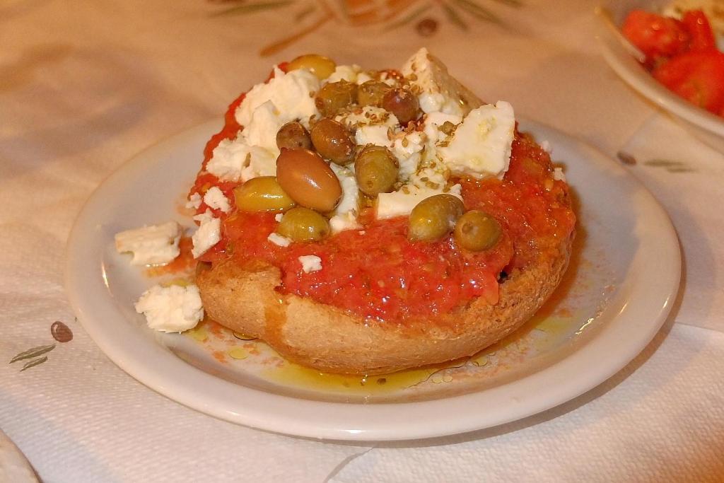 Socrates Apartmens & Restaurant Milatos Bagian luar foto