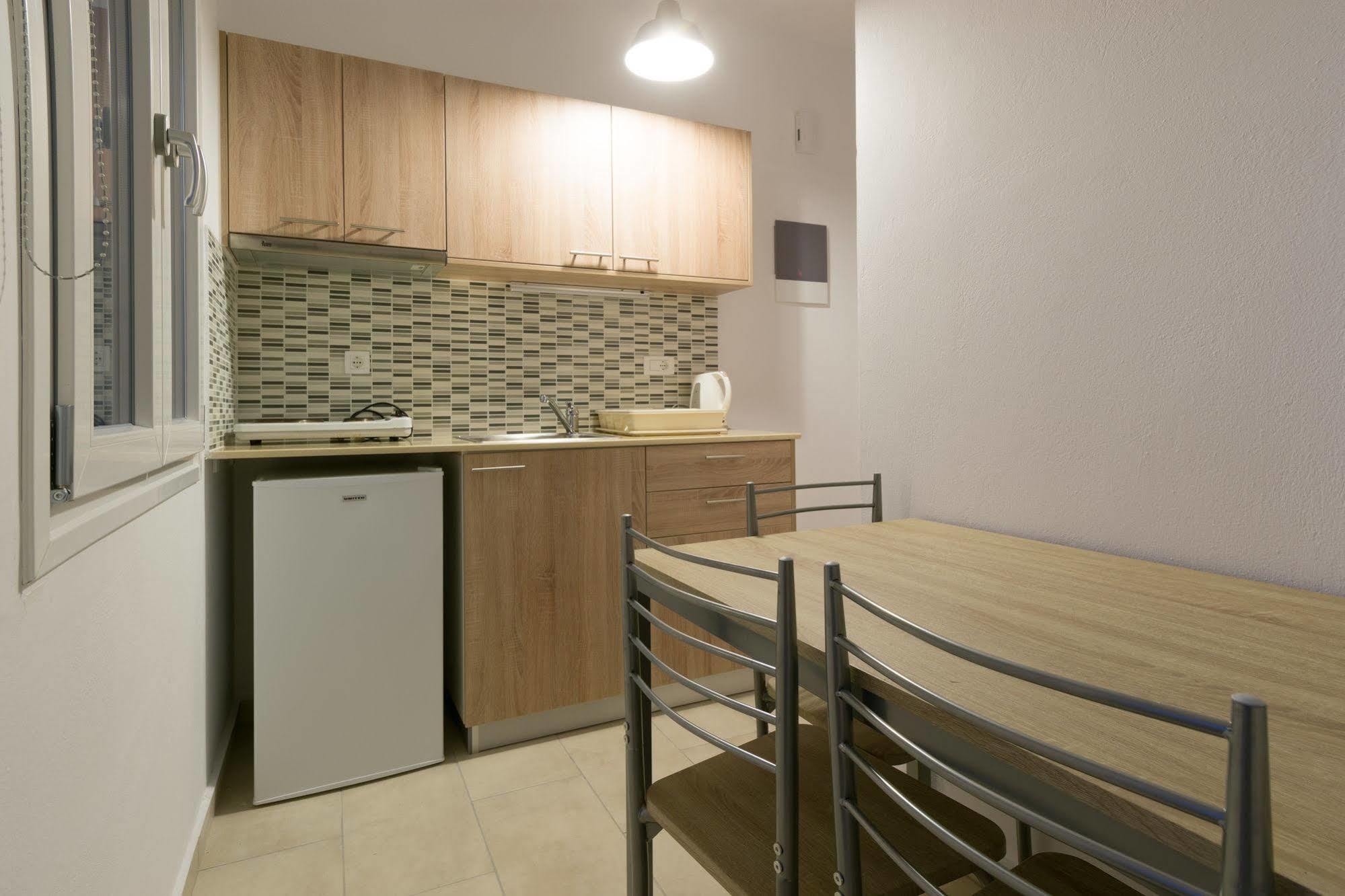Socrates Apartmens & Restaurant Milatos Bagian luar foto