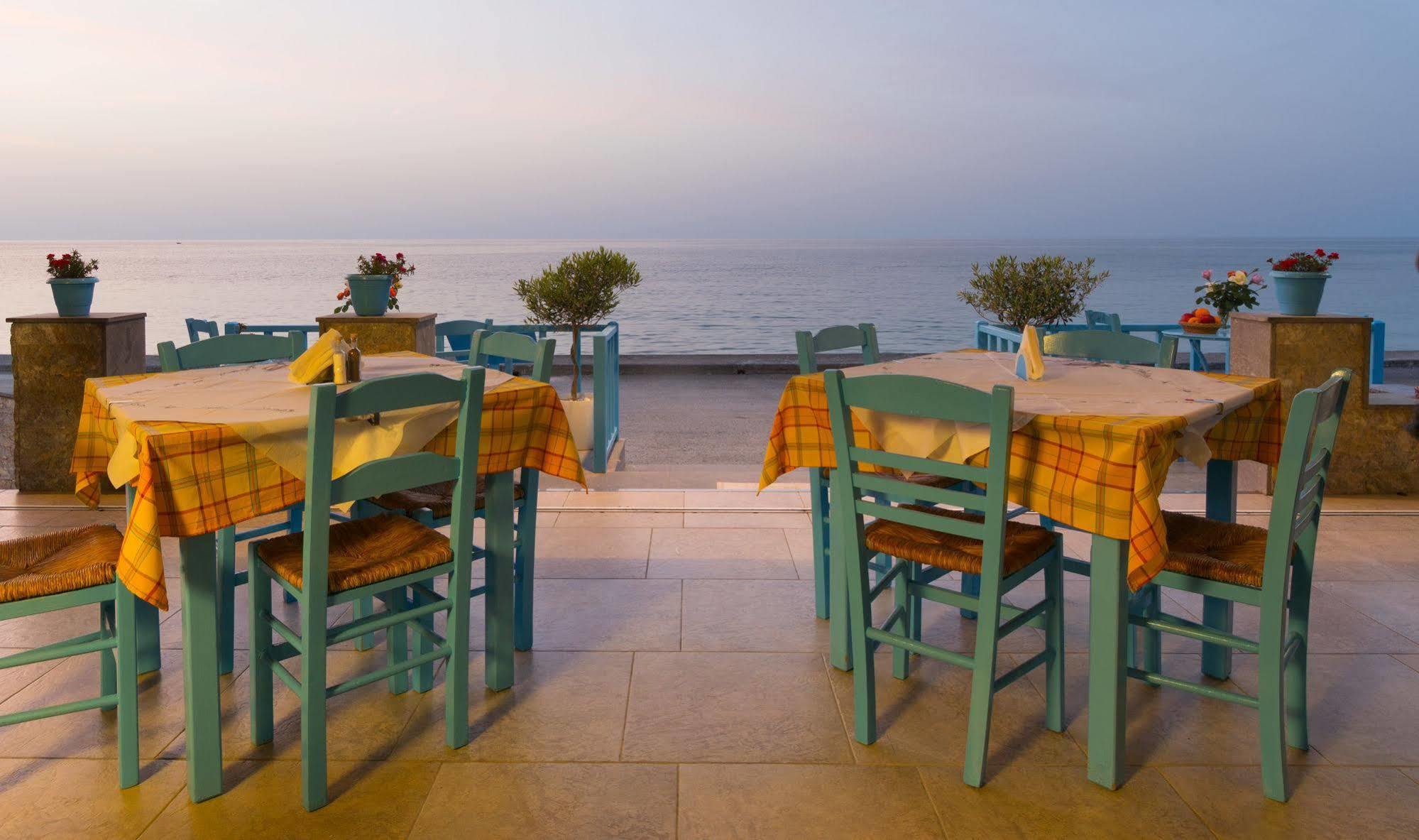 Socrates Apartmens & Restaurant Milatos Bagian luar foto